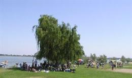 Sandy Beach Picnic Area
